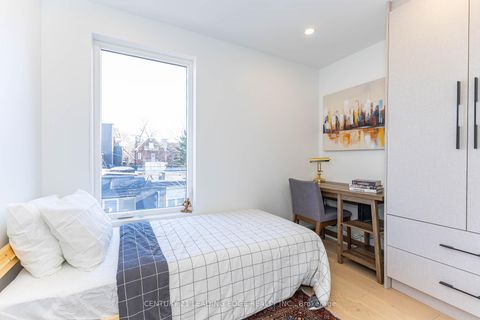 Photo 20 at 261 Howland Avenue, Annex, Toronto