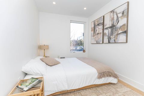 Photo 22 at 261 Howland Avenue, Annex, Toronto