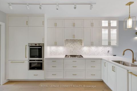 Photo 2 at 16 Rosemount Avenue, Wychwood, Toronto