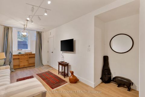 Photo 41 at 16 Rosemount Avenue, Wychwood, Toronto