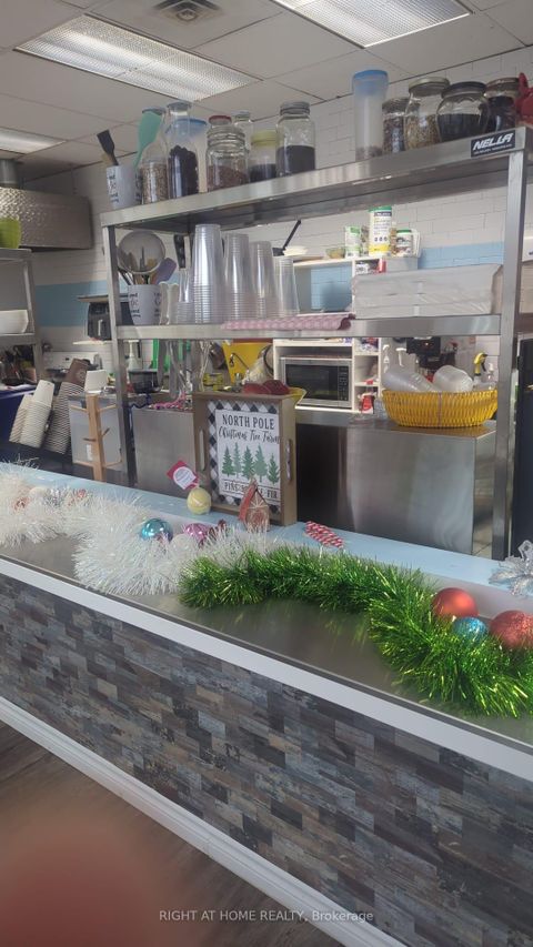 Photo 6 at 111 - 40 Wynford Drive N, Don Mills, Toronto