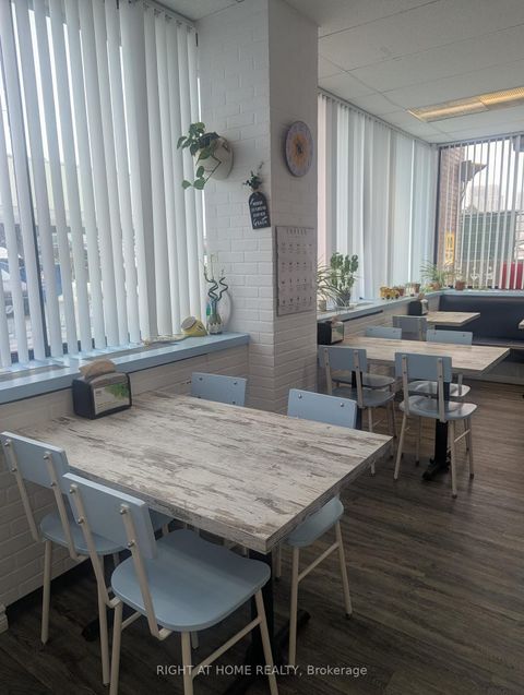 Photo 9 at 111 - 40 Wynford Drive N, Don Mills, Toronto