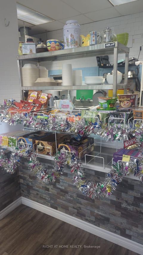 Photo 12 at 111 - 40 Wynford Drive N, Don Mills, Toronto