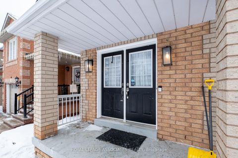Photo 2 at 14 Clandfield Street, Rouge River Estates, Markham