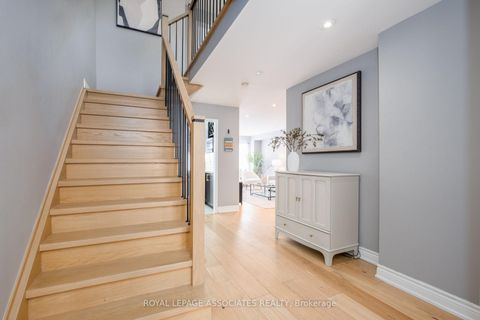 Photo 4 at 14 Clandfield Street, Rouge River Estates, Markham