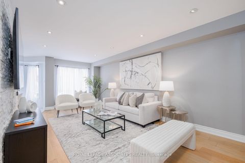 Photo 5 at 14 Clandfield Street, Rouge River Estates, Markham