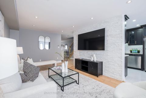 Photo 7 at 14 Clandfield Street, Rouge River Estates, Markham