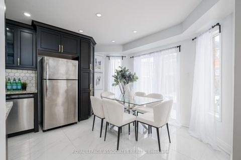 Photo 9 at 14 Clandfield Street, Rouge River Estates, Markham