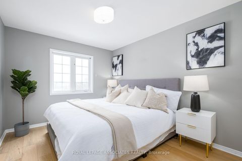 Photo 26 at 14 Clandfield Street, Rouge River Estates, Markham