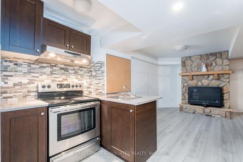 Photo 35 at 14 Clandfield Street, Rouge River Estates, Markham