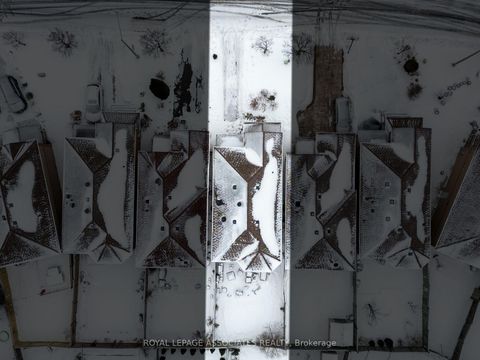 Photo 41 at 14 Clandfield Street, Rouge River Estates, Markham