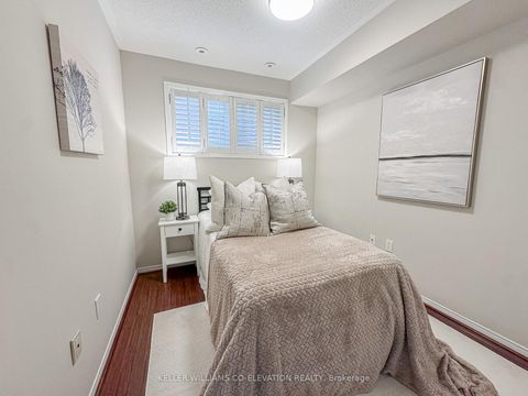 Photo 4 at 13 - 25 Foundry Avenue N, Junction, Toronto