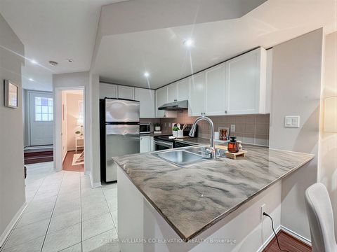 Photo 12 at 13 - 25 Foundry Avenue N, Junction, Toronto