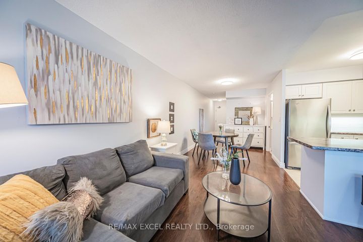 Photo 4 at 413 - 8 Rean Drive, Bayview Village, Toronto