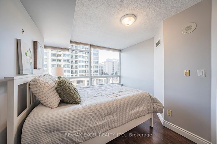 Photo 10 at 413 - 8 Rean Drive, Bayview Village, Toronto