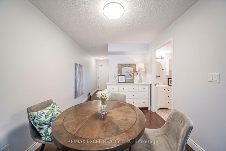 Photo 12 at 413 - 8 Rean Drive, Bayview Village, Toronto