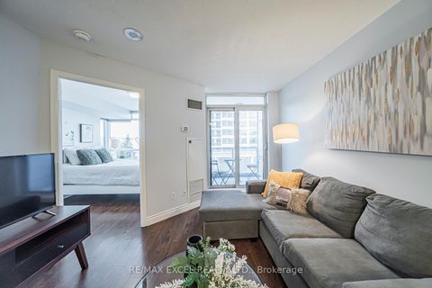 Photo 2 at 413 - 8 Rean Drive, Bayview Village, Toronto