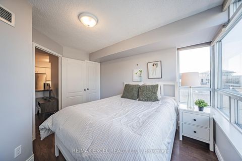 Photo 9 at 413 - 8 Rean Drive, Bayview Village, Toronto