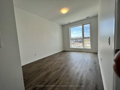 Photo 10 at 204 - 95 Dundas Street W, GO Glenorchy, Oakville