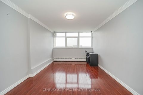 Photo 12 at 1708 - 100 Echo Point, L'Amoreaux, Toronto