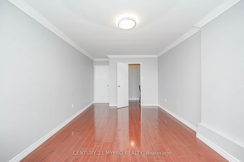 Photo 15 at 1708 - 100 Echo Point, L'Amoreaux, Toronto