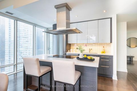 Photo 11 at 2802 - 8 The Esplanade Street, Waterfront Communities C8, Toronto