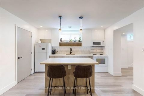 Photo 38 at 28 Dunsmore Gardens, Clanton Park, Toronto