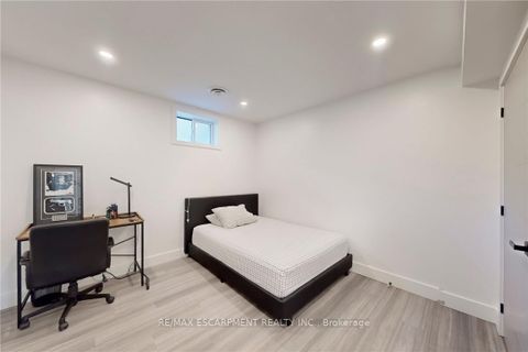 Photo 41 at 28 Dunsmore Gardens, Clanton Park, Toronto