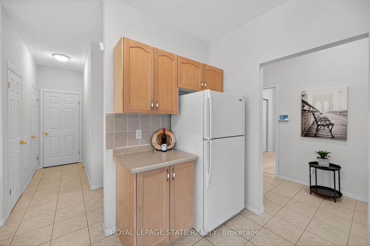 Photo 8 at 33 - 213 Nash Road S, Greenford, Hamilton