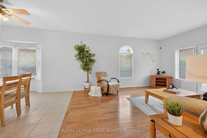 Photo 19 at 33 - 213 Nash Road S, Greenford, Hamilton