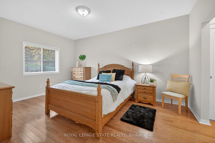 Photo 20 at 33 - 213 Nash Road S, Greenford, Hamilton