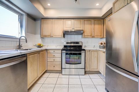 Photo 11 at 177 - 121 Omni Drive, Bendale, Toronto