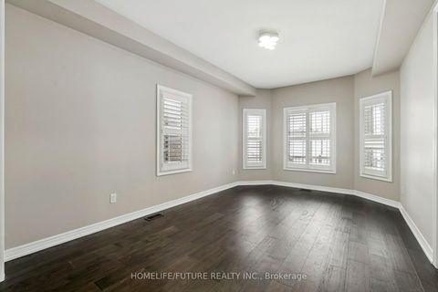 Photo 4 at 1399 Lormel Gate Avenue, Lefroy, Innisfil