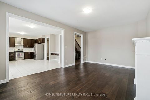 Photo 11 at 1399 Lormel Gate Avenue, Lefroy, Innisfil