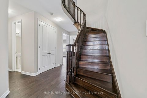 Photo 15 at 1399 Lormel Gate Avenue, Lefroy, Innisfil