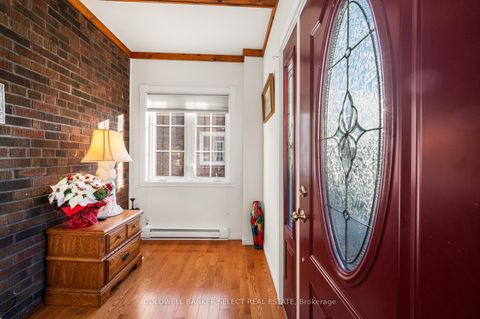 Photo 5 at 125 Fourth Street, New Toronto, Toronto