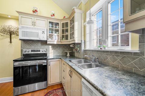 Photo 8 at 125 Fourth Street, New Toronto, Toronto