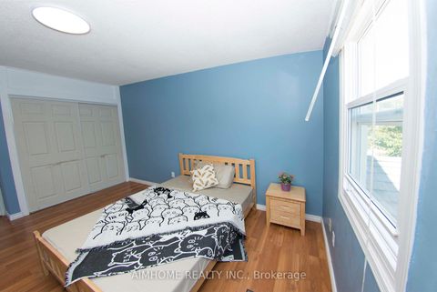 Photo 4 at 54 - 1224 Kirstie Court, CP College Park, Oakville
