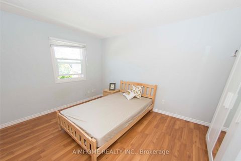 Photo 5 at 54 - 1224 Kirstie Court, CP College Park, Oakville