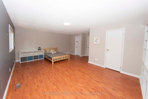 Photo 6 at 54 - 1224 Kirstie Court, CP College Park, Oakville