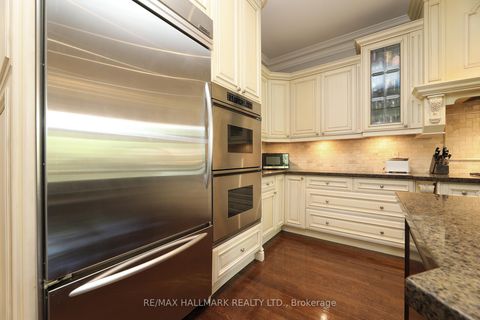 Photo 11 at 370 Douglas Avenue, Nortown, Toronto