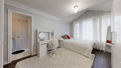 Photo 18 at 63 Seabreeze Avenue, Patterson, Vaughan