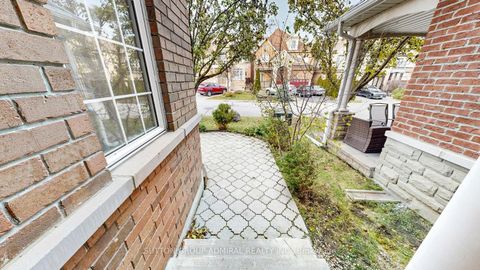 Photo 36 at 63 Seabreeze Avenue, Patterson, Vaughan