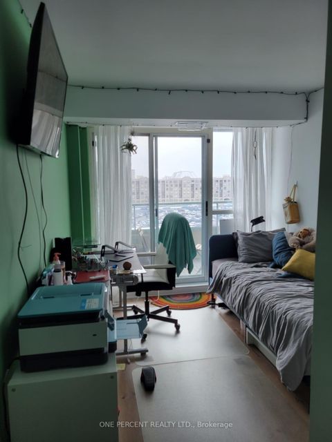 Photo 7 at 803 - 8 Covington Road, Lawrence, Toronto