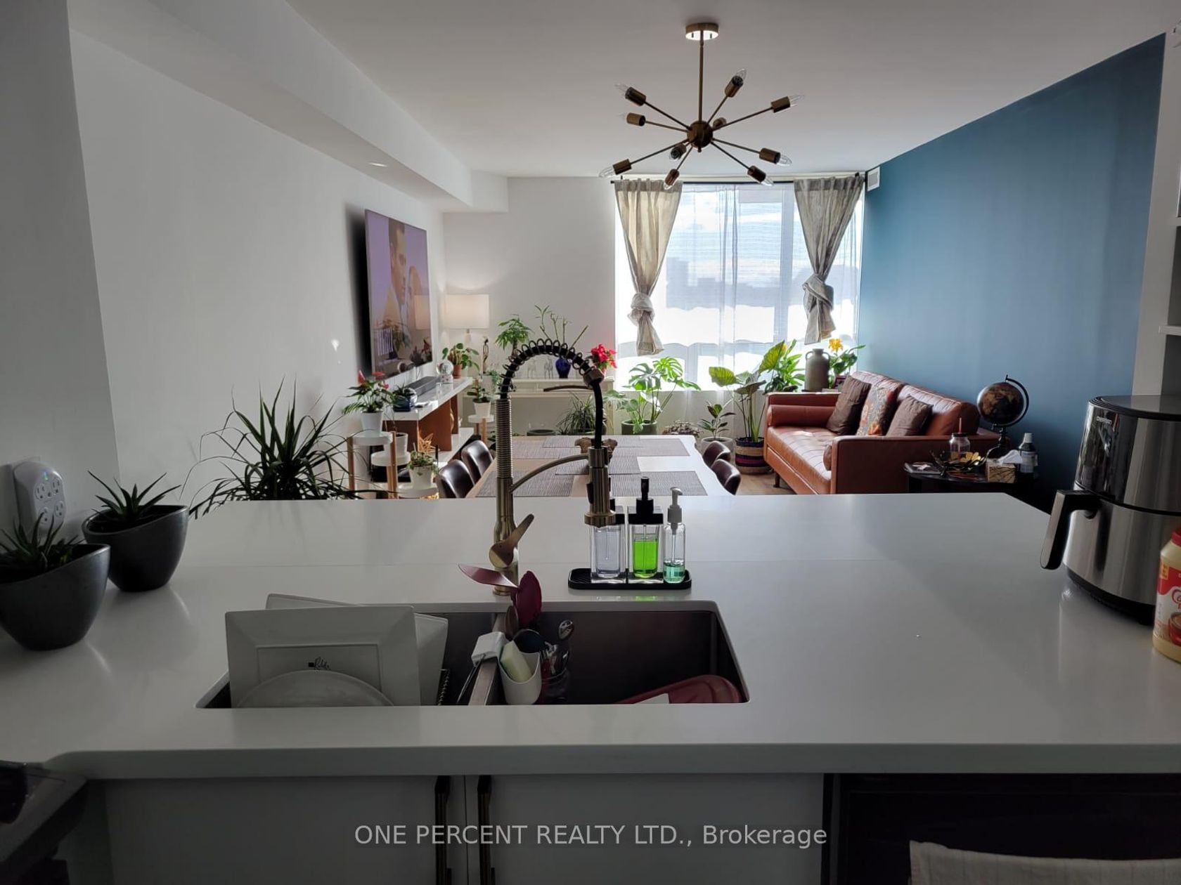 803 - 8 Covington Road, Lawrence, Toronto 