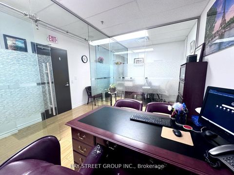Photo 4 at 352 - 4750 Yonge Street, Westgate, Toronto