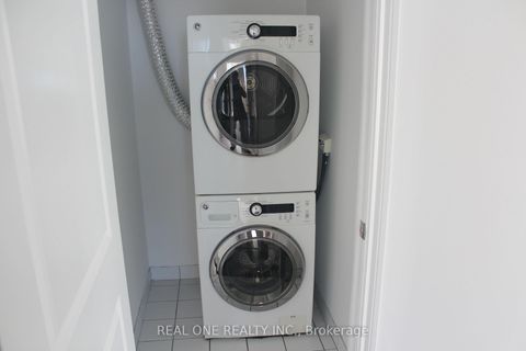 Photo 20 at 4010 - 386 Yonge Street, Bay Street Corridor, Toronto