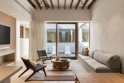 Photo 6 at 722 Lansdowne Avenue, Junction, Toronto