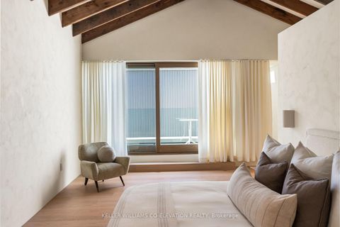 Photo 32 at 722 Lansdowne Avenue, Junction, Toronto