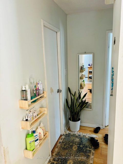 Photo 15 at 408 - 330 Dixon Road, The Westway, Toronto